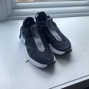 ⚫️🔵 PG 4 “Heather Black” 🔵⚫️